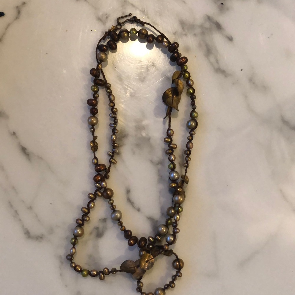 Mint condition Chan Lou freshwater pearl necklace